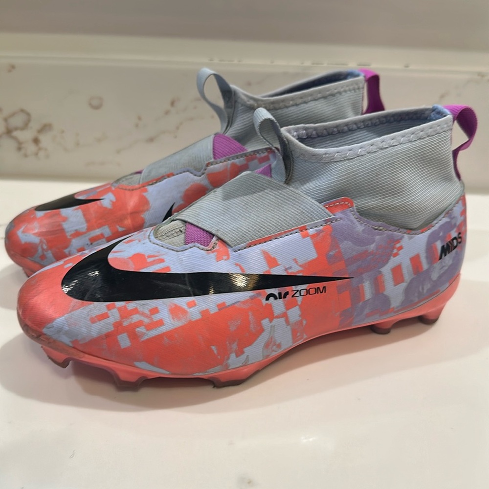 Nike Zoom Airfly Soccer Cleats 5Y worn two months